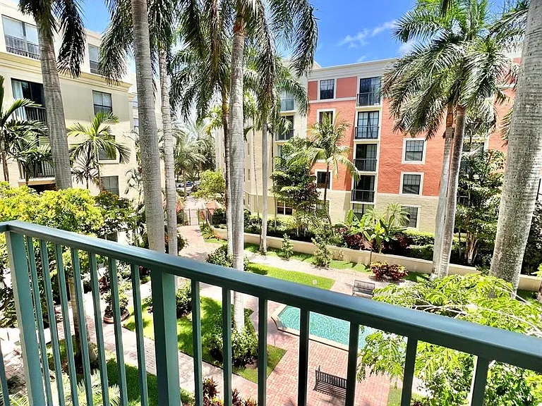 720 S Sapodilla Ave #312 — Photo 20