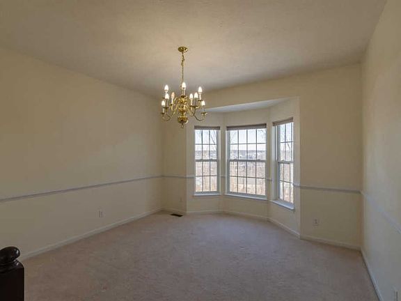 5th image of 7022 Ruwes Oak Dr