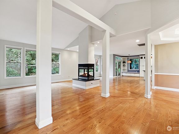 4th image of 3216 9th Avenue Ct NW
