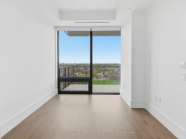 215 Lonsdale Rd #1602 — Photo 11
