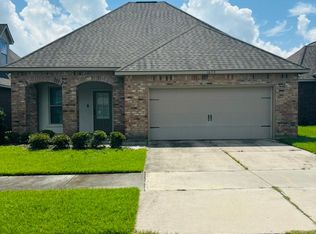 1023 Deer Pass Dr, Baton Rouge, LA 70820