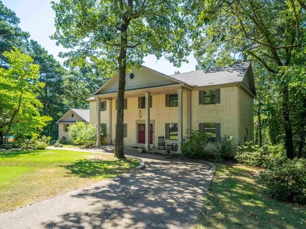 204 Whispering Hills St, Hot Springs, AR 71901