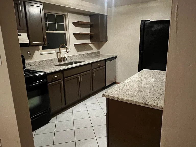 136 Wallace Ave #1 — Photo 5