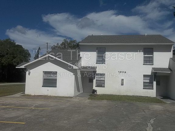 5th image of 3909 Belmont St APT 4