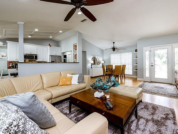 3rd image of 12 Wildwood Pl