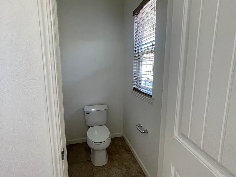 3145 Ardley Dr — Photo 49