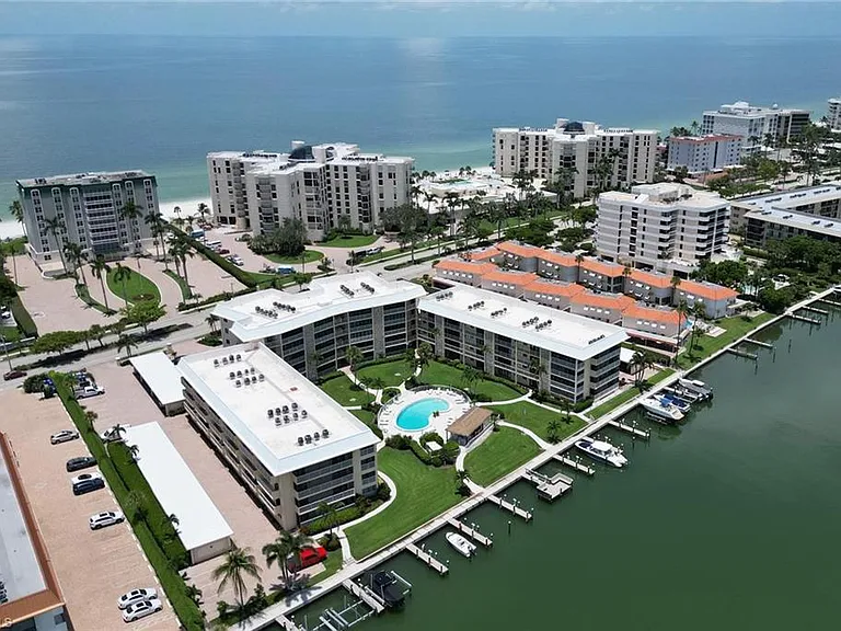 3000 Gulf Shore Blvd N #213 — Photo 42