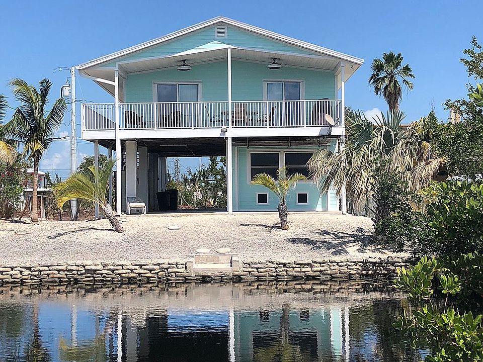 2nd image of 256 Lobstertail Rd