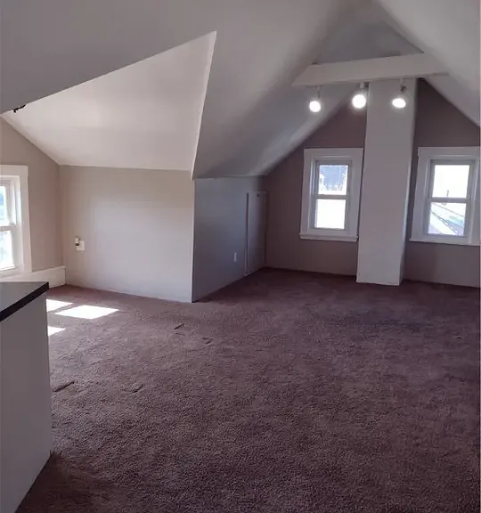 10716 Florian Ave — Photo 8