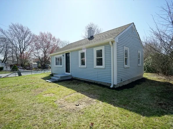 47 Green St, Abington, MA 02351