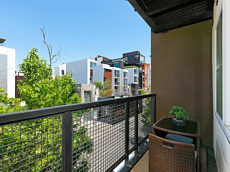 1970 Columbia St #406 — Photo 33