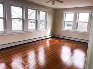 2869 E Main Rd, Portsmouth, RI 02871