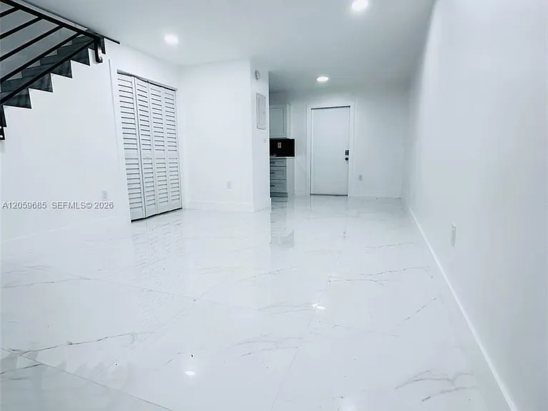 131 NE 77th St #4 — Photo 4