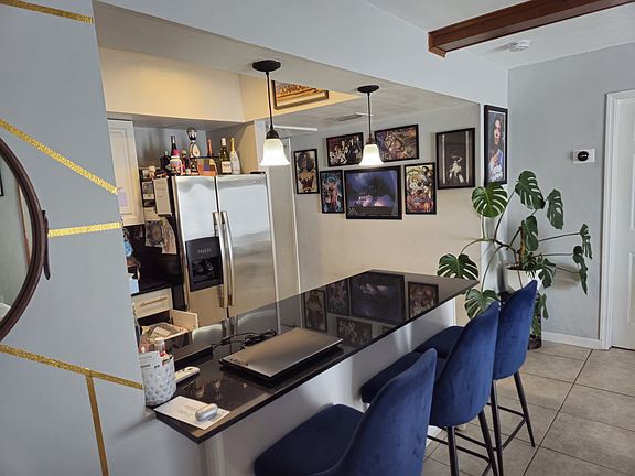 3rd image of 4273 Kent Ave