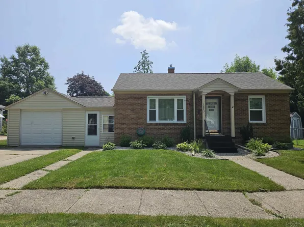 1843 Lessur St, Saginaw, MI 48602