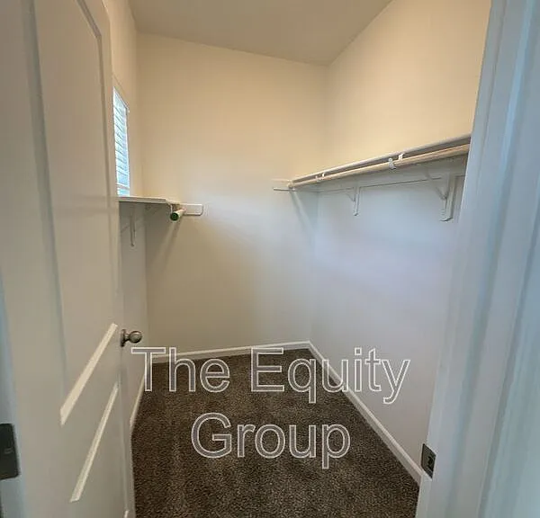 735 S Pinkham #102 — Photo 17