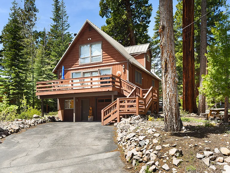 259 Rim Dr — Photo 2