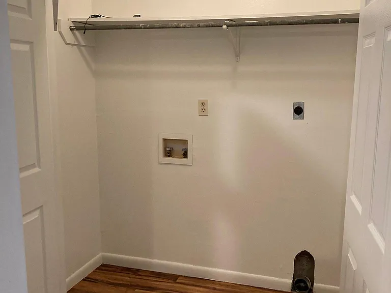 Washer and dryer room