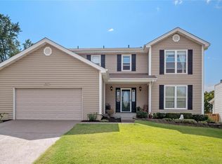 2517 Rain Forest Dr, Ballwin, MO