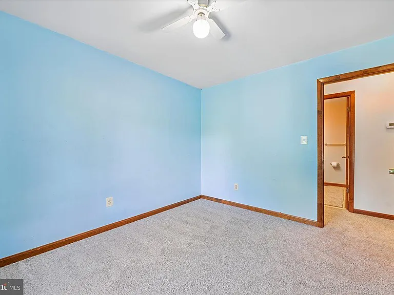13245 Croom Rd — Photo 28