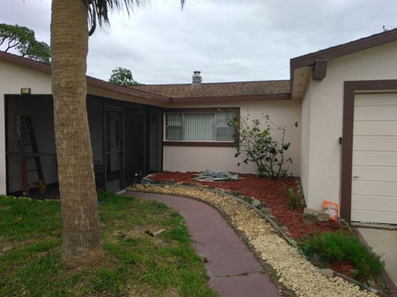 2nd image of 115 SE Camino St