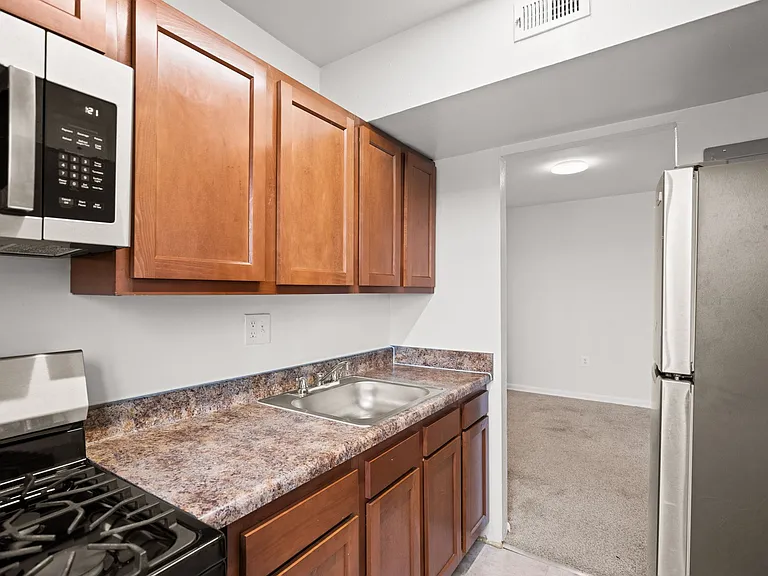 2512 Queens Chapel Rd #203 — Photo 19