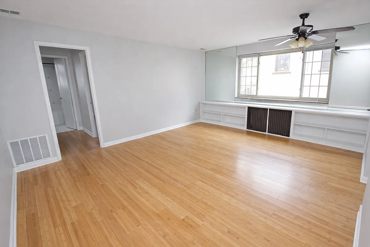 Unit 17 - 5939 5th Ave