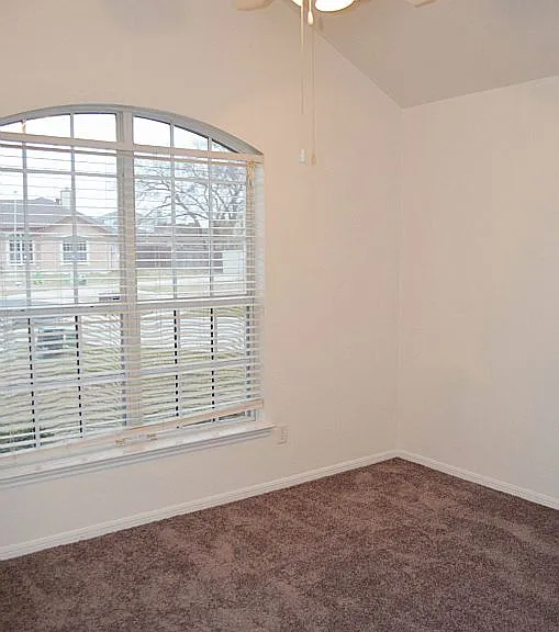 4902 Slate Ct — Photo 27