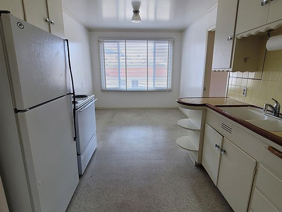 2nd image of 1500 12th Ave #6