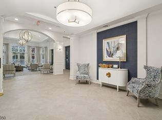 5101 Pointe Gate Dr #101, Livingston, NJ 07039
