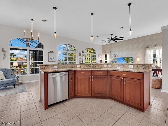 4th image of 11922 Cypress Links Dr