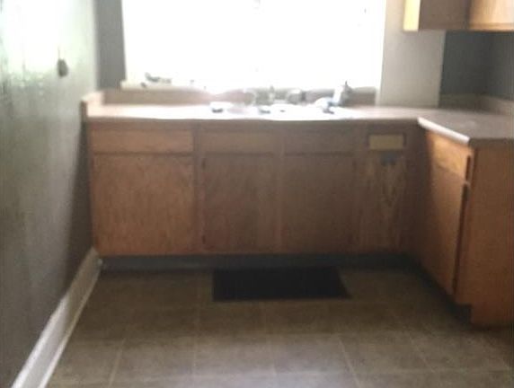 4th image of 567 McKinley Ave