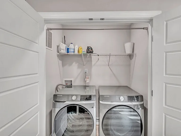 2113 Seneca Dr — Photo 24