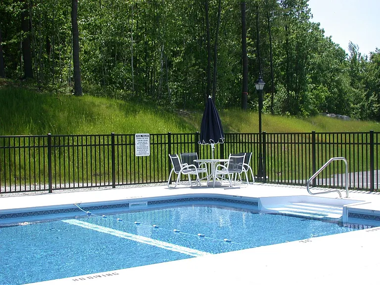 Bowers Landing of Merrimack — Photo 41