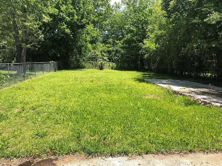 3709 Whiting Ave — Photo 3