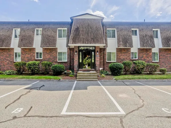 20 Lawrence Ave #38C, South Hadley, MA 01075
