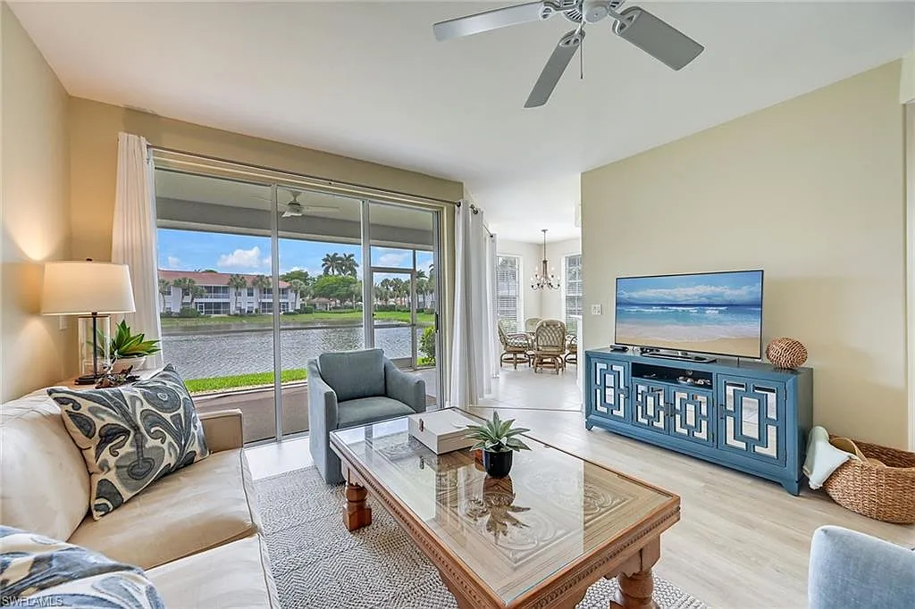 2 bed, 2.0 bath, 1633 sqft, $7,700 — Photo 4