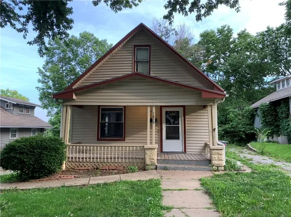 1829 Oakland Ave, Kansas City, KS 66102