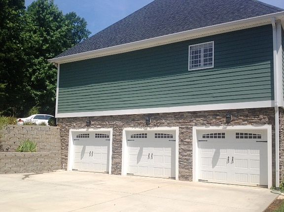 Three Car Garage