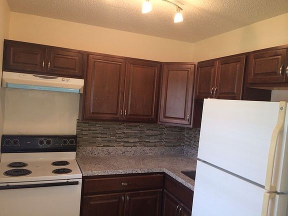 3rd image of 510 SW 20th Ave