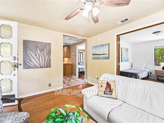 4th image of 4812 Avenue G #B