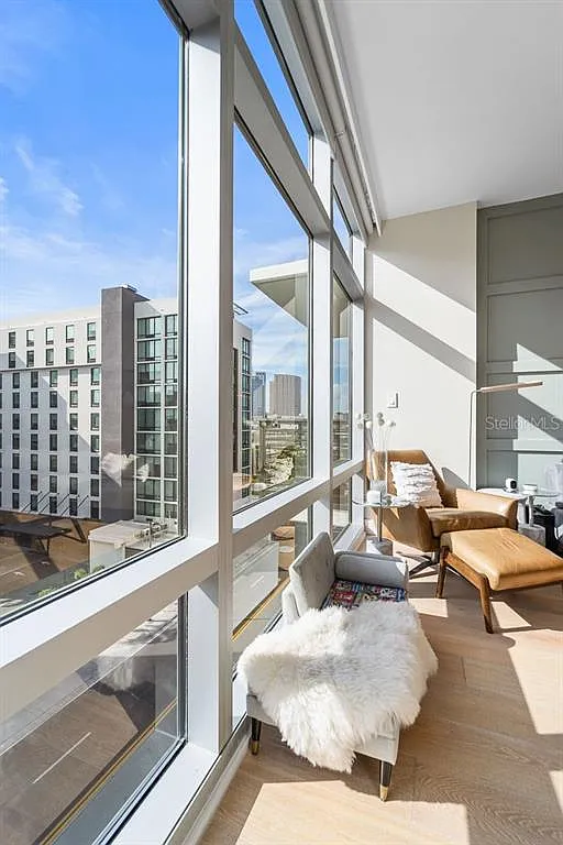 1 bed, 1.0 bath, 840 sqft, $2,699 — Photo 3
