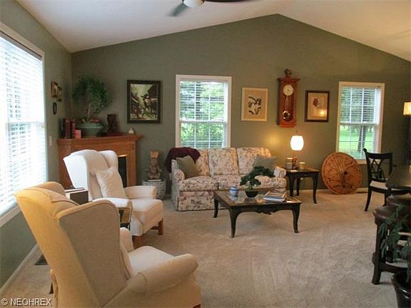 4th image of 128 Aspen Dr