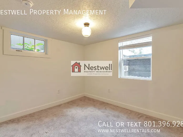 1062 E Roosevelt Ave — Photo 20