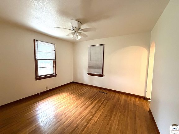4th image of 2020 W 14th St