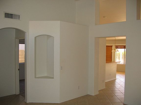 Entryway/living room