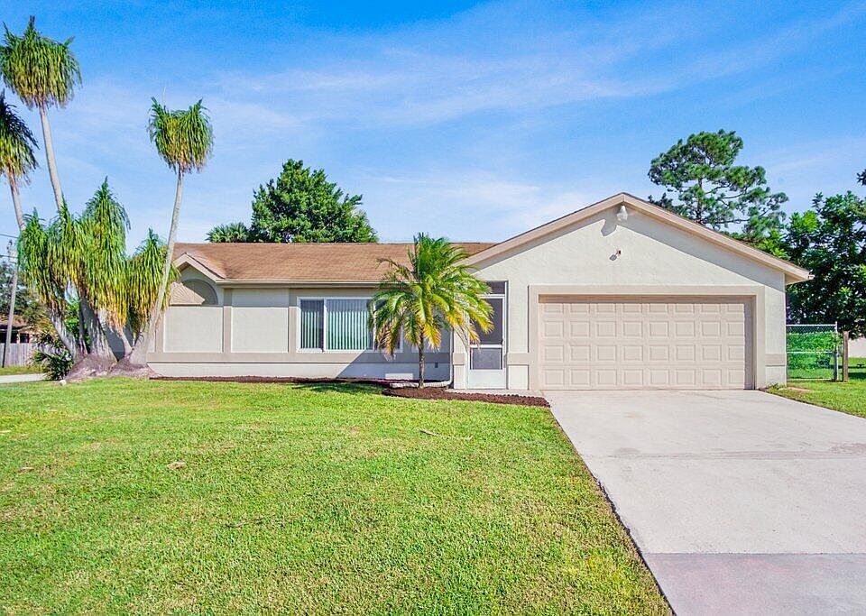 1st image of 1085 SW Canary Terrace