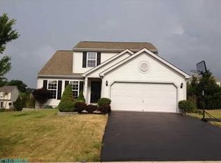 249 Ravine Bluff Dr, Newark, OH 43055
