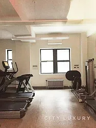 Rented by CITY LUXURY