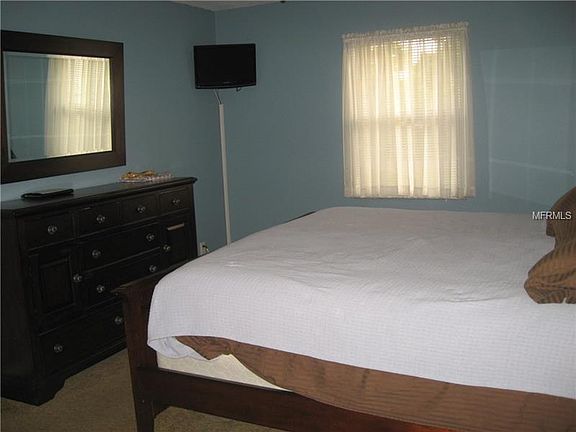 4th image of 2510 Jungle St